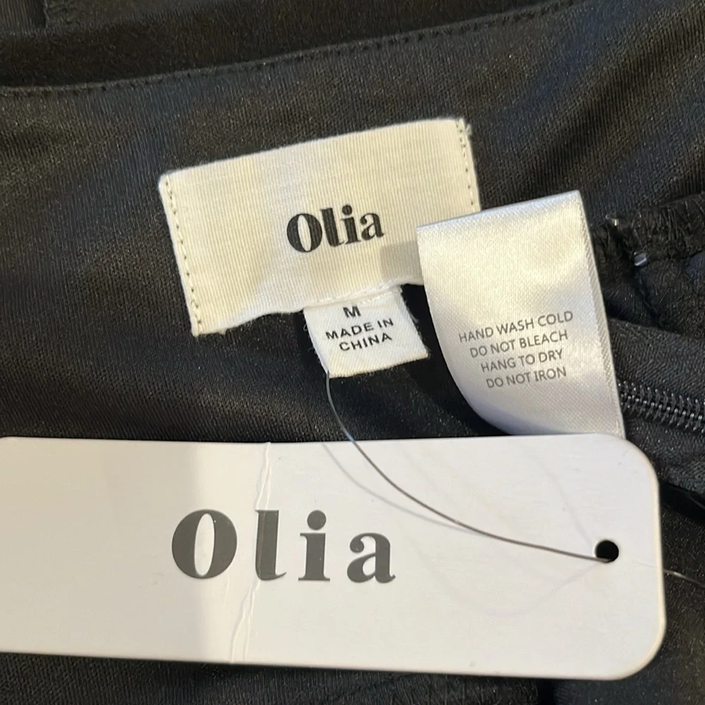 NWT Vici \\ Olia Black ‘Brayden’ One Shoulder Jumpsuit - Picture 16 of 16